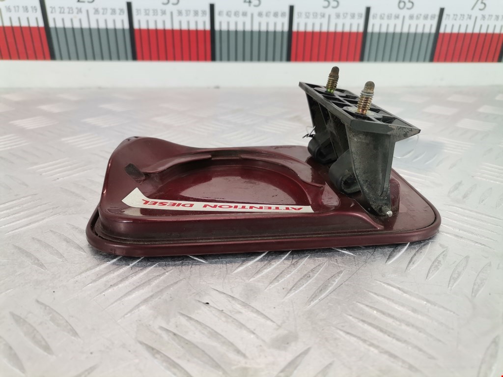 Лючок бензобака PEUGEOT 605 1989-1999