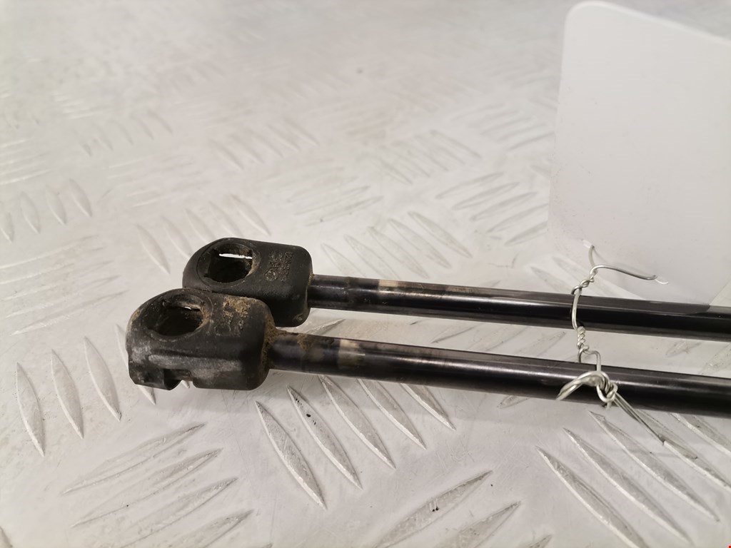 Амортизатор крышки (двери) багажника MERCEDES-BENZ B-Class W245 2005-2011