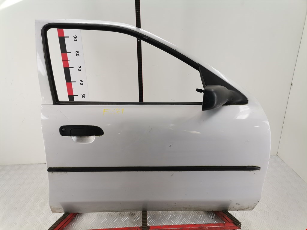 Дверь передняя правая FORD Mondeo II 1996-2000