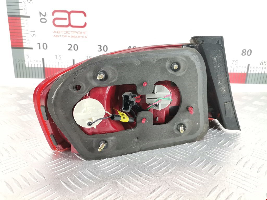 Фонарь задний правый KIA Opirus 2003-2010