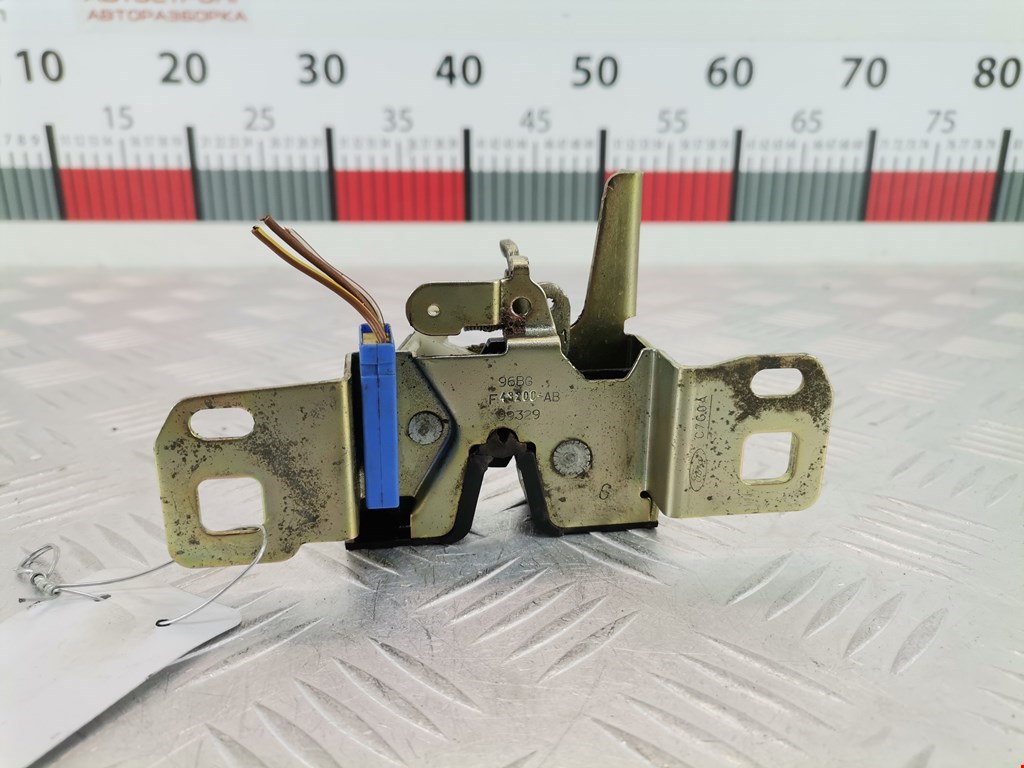 Замок багажника (крышки двери) FORD Mondeo II 1996-2000