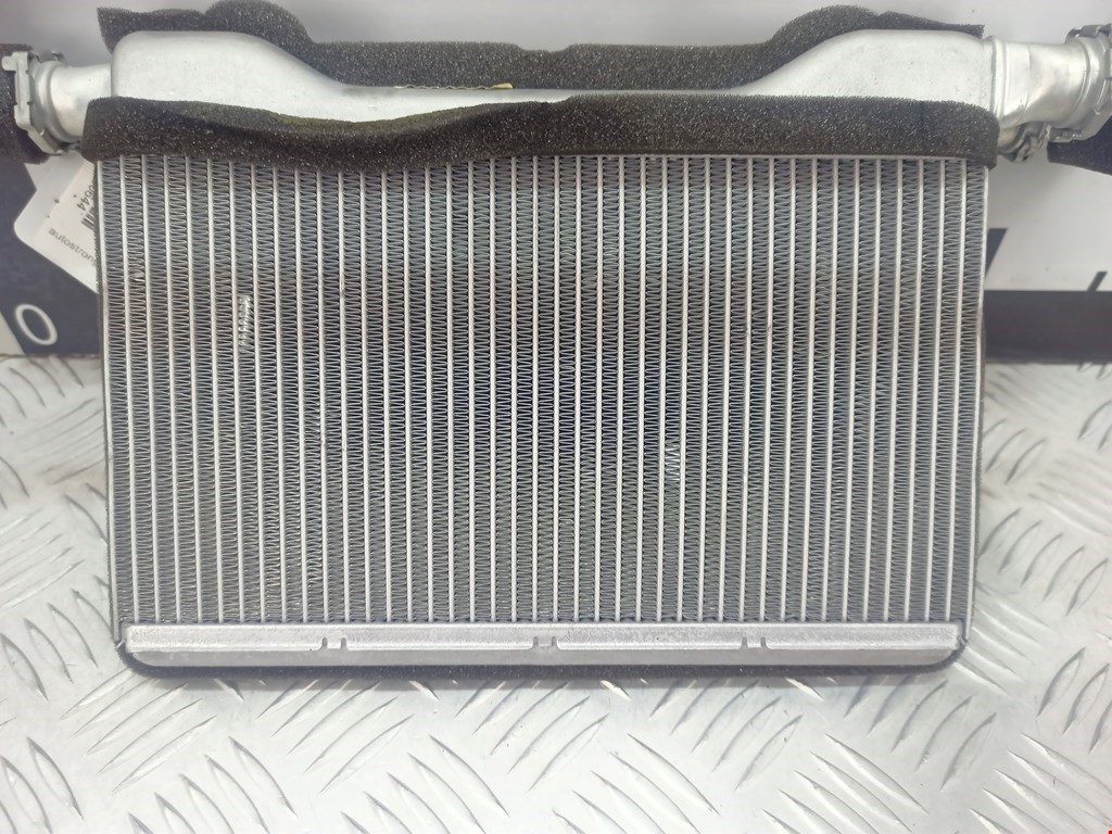 Радиатор отопителя (печки) BMW 5er 5 серия F10/F11/F07 2009-2017