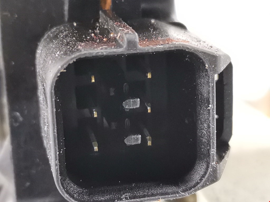 Замок двери передней левой CITROEN C-Crosser 2007-2013