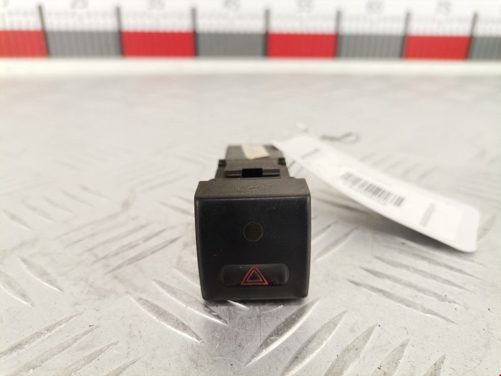 Кнопка аварийной сигнализации (аварийки) PEUGEOT 605 1989-1999