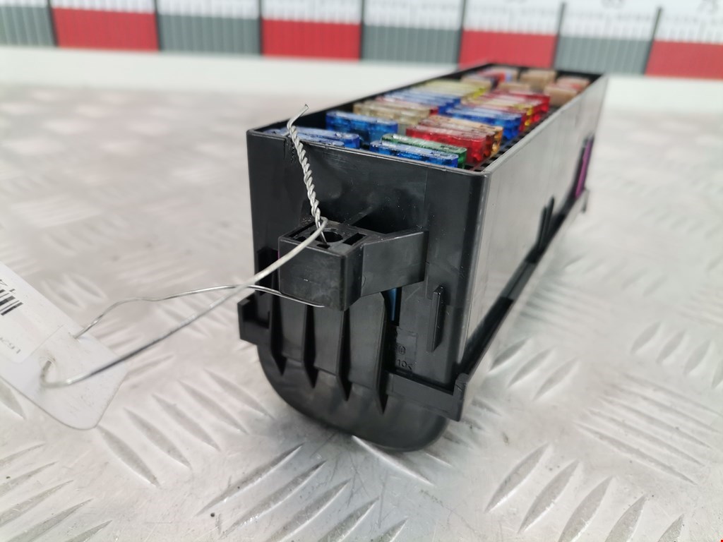 Датчик уровня в бачок омывателя SKODA Fabia MK2 5J 2007-2014