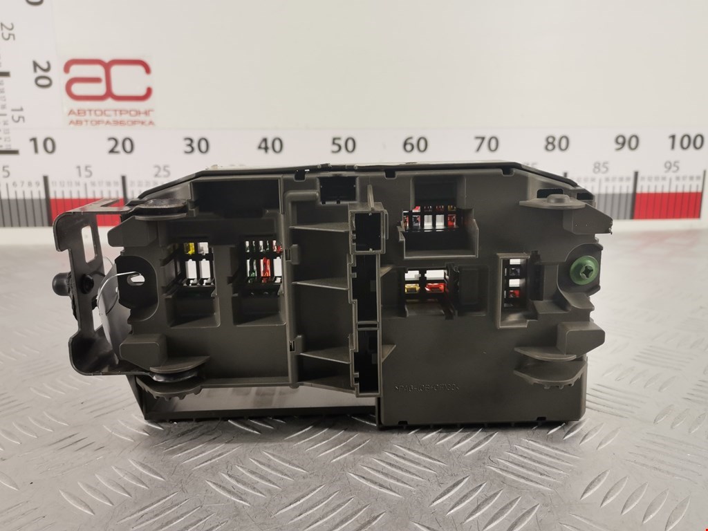 Датчик уровня в бачок омывателя BMW 5er 5 серия E60/E61 2003-2010