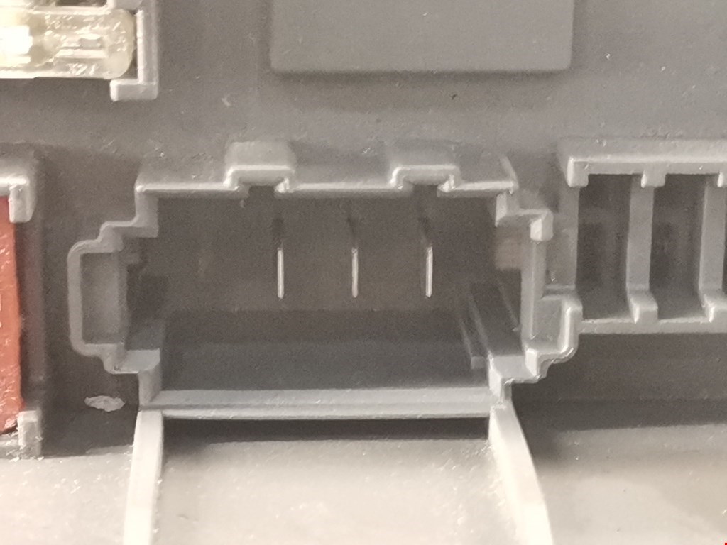 Датчик уровня в бачок омывателя BMW 5er 5 серия E60/E61 2003-2010