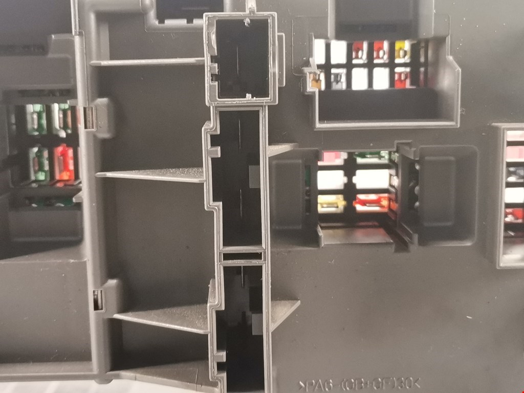 Датчик уровня в бачок омывателя BMW 5er 5 серия E60/E61 2003-2010