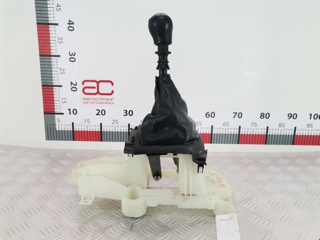 Кулиса (селектор) АКПП/МКПП в салоне CITROEN C-Crosser 2007-2013