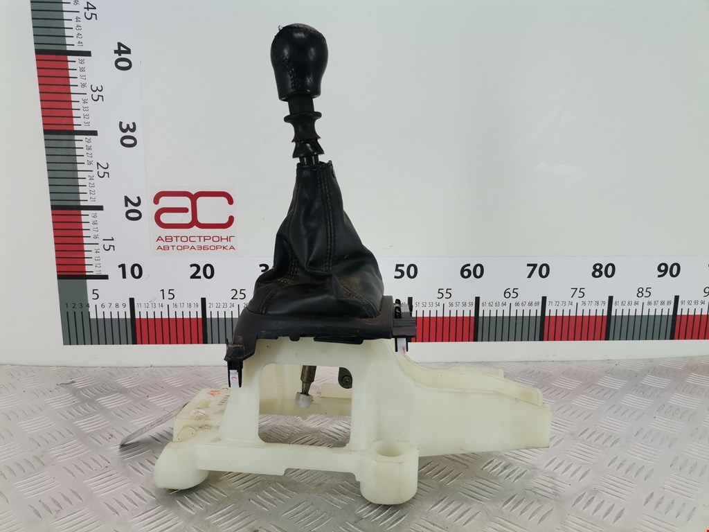 Кулиса (селектор) АКПП/МКПП в салоне CITROEN C-Crosser 2007-2013