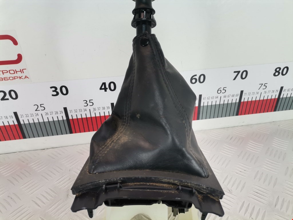 Кулиса (селектор) АКПП/МКПП в салоне CITROEN C-Crosser 2007-2013