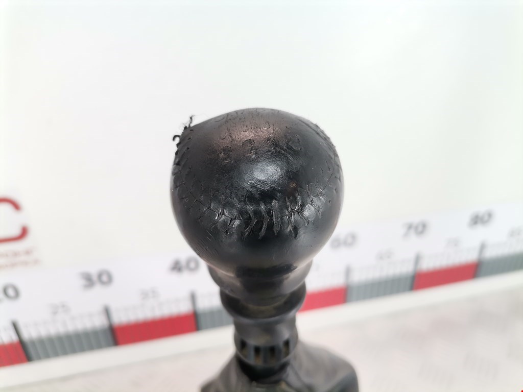 Кулиса (селектор) АКПП/МКПП в салоне CITROEN C-Crosser 2007-2013