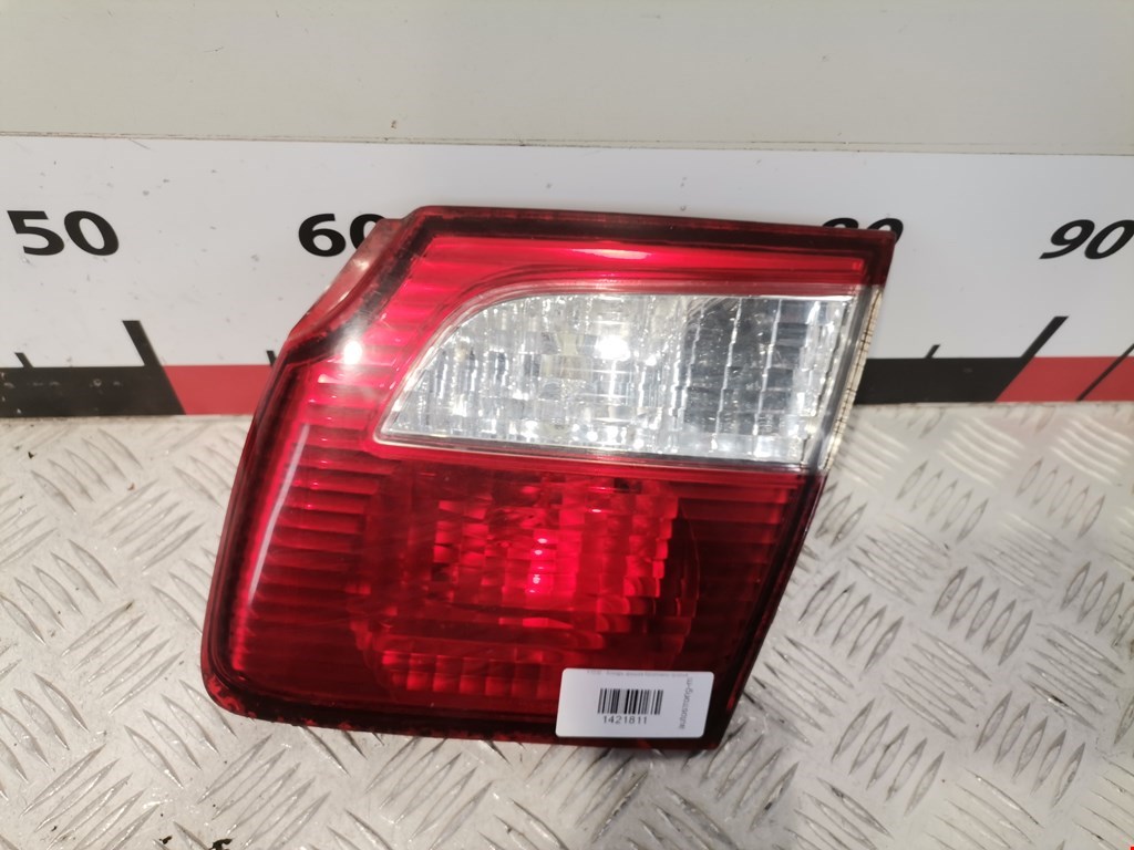 Фонарь задний внутренний правый MAZDA 626 GF 1997-2003