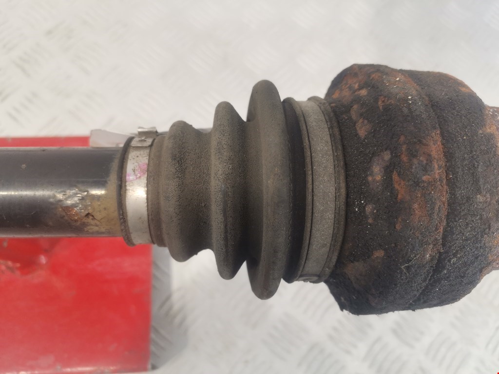 Полуось (привод, приводной вал) задняя правая BMW X5 E70 2007-2013