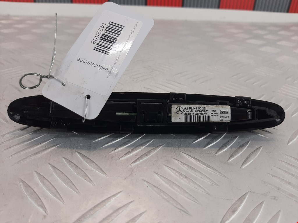 Дисплей информационный (компьютера) MERCEDES-BENZ CLC-Class CL203 2008-2011