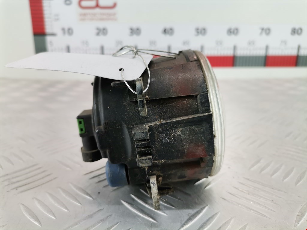 Фара противотуманная правая (ПТФ) SUZUKI Swift 2004-2010