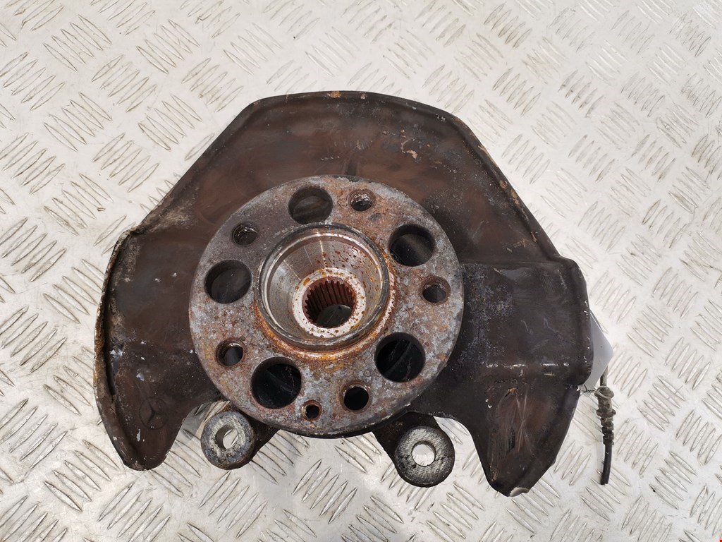 Ступица передняя левая MERCEDES-BENZ A-Class W169 2004-2012