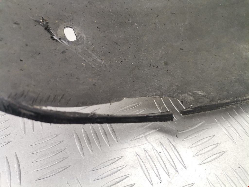 Локер (подкрылок) передний левый PEUGEOT 605 1989-1999