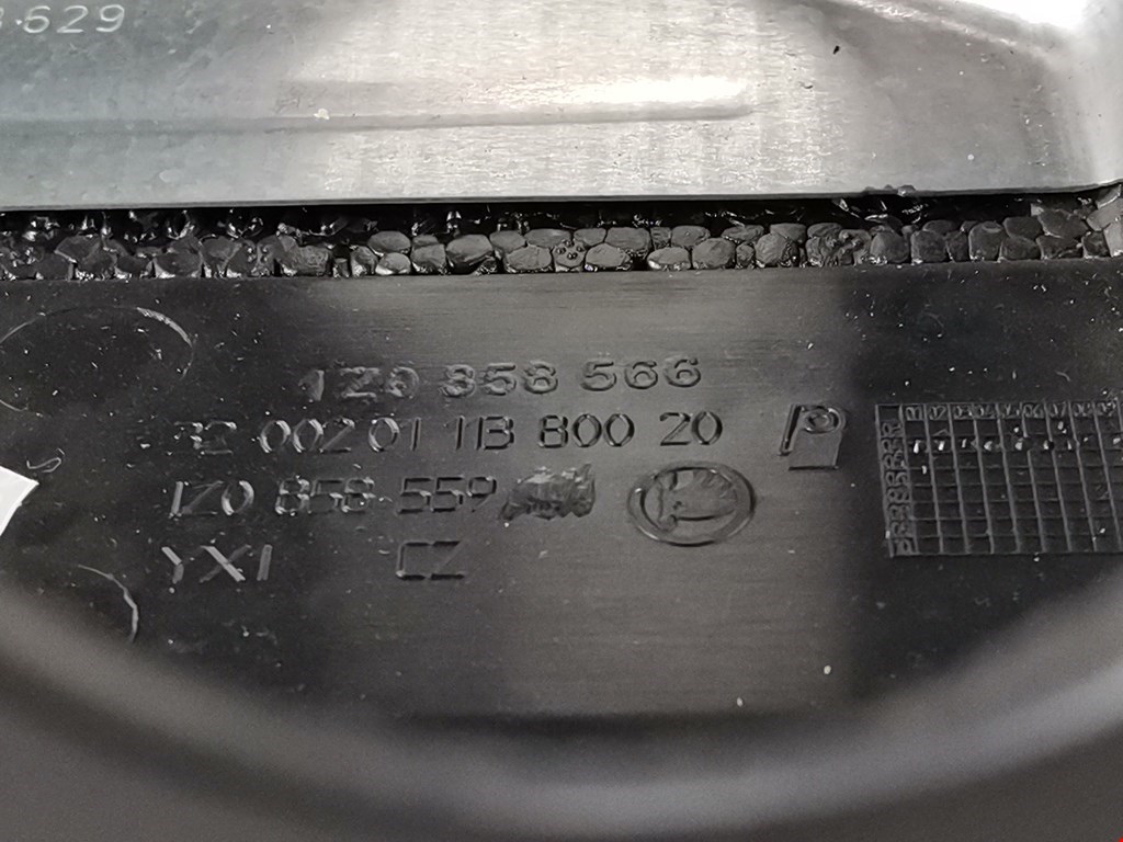 Кожух рулевой колонки SKODA Octavia A5 1Z- 2004-2013