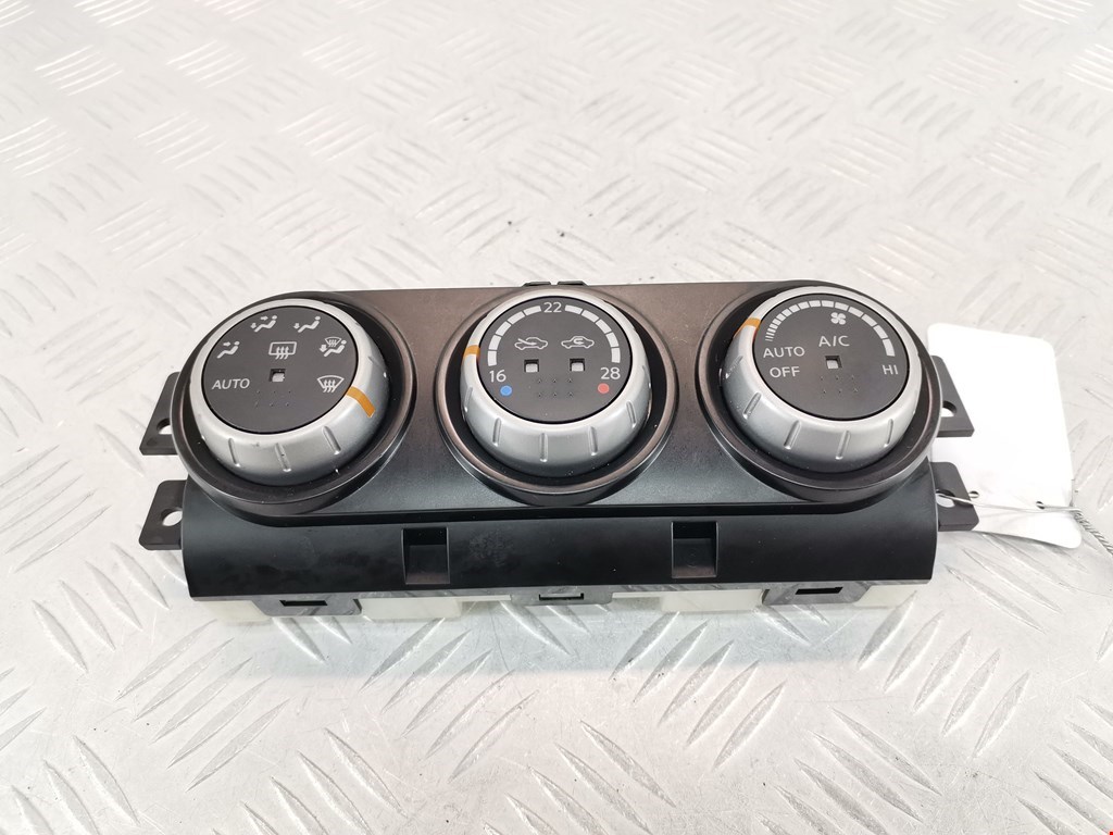 Блок управления климат-контроля Nissan X-Trail T31 (2007-2015)