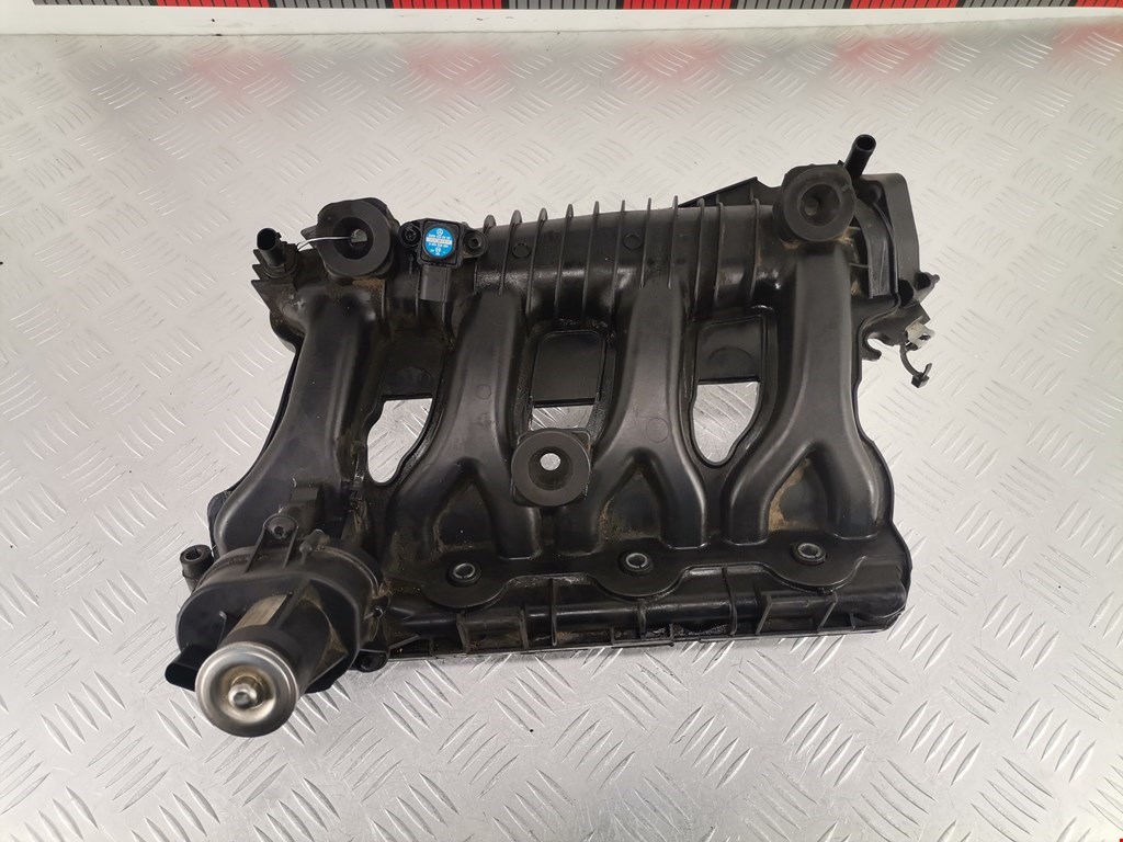 Коллектор впускной MERCEDES-BENZ C-Class C-klasse W204 2007-2015