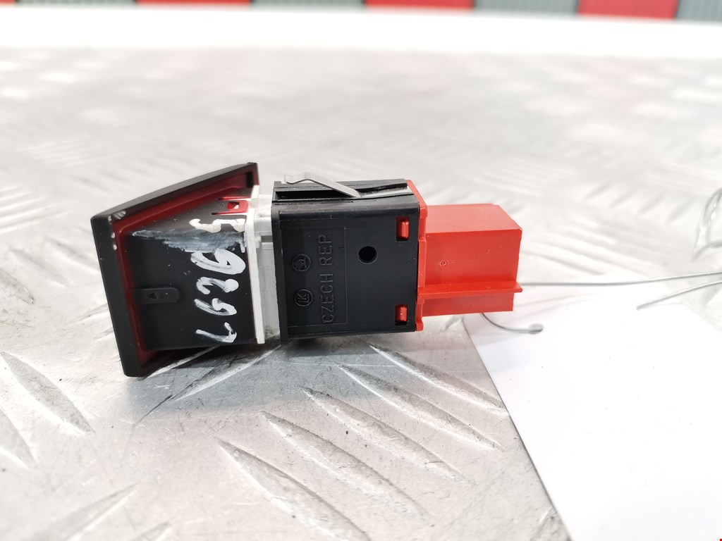 Кнопка аварийной сигнализации (аварийки) SKODA Fabia MK2 5J 2007-2014