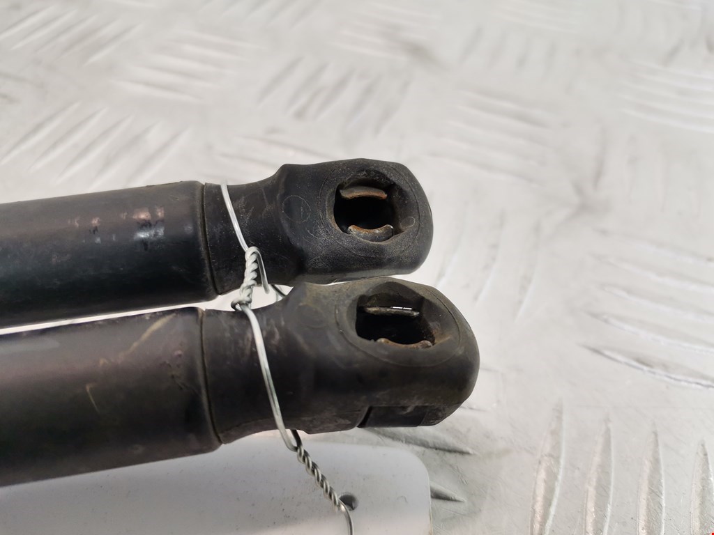 Амортизатор крышки (двери) багажника OPEL Corsa D 2006-2014