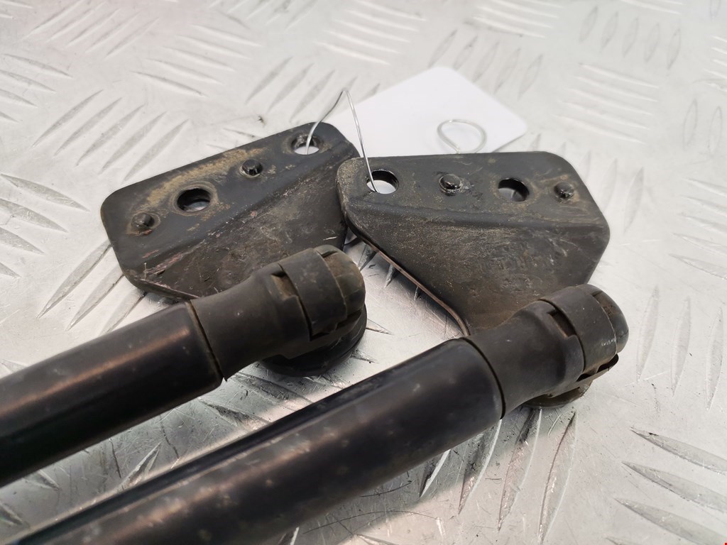 Амортизатор крышки (двери) багажника FORD C-MAX 2003-2010