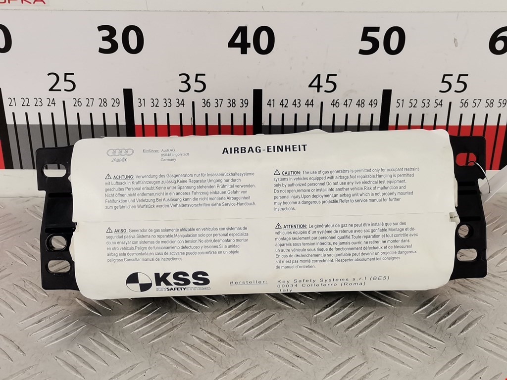 Подушка безопасности пассажирская (в торпедо) AUDI A4 B8 2007-2015