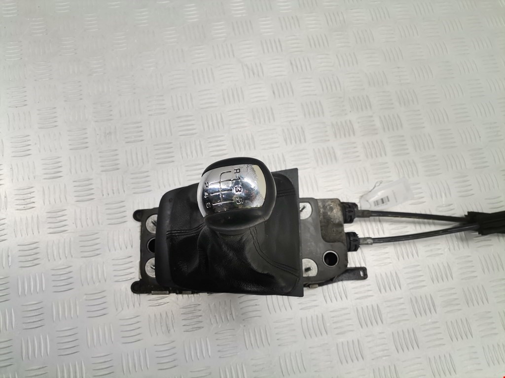 Кулиса (селектор) АКПП/МКПП в салоне SKODA Octavia A5 1Z- 2004-2013