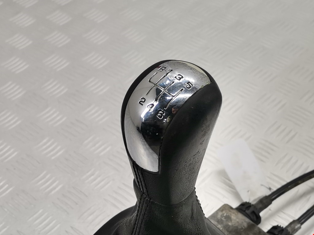 Кулиса (селектор) АКПП/МКПП в салоне SKODA Octavia A5 1Z- 2004-2013