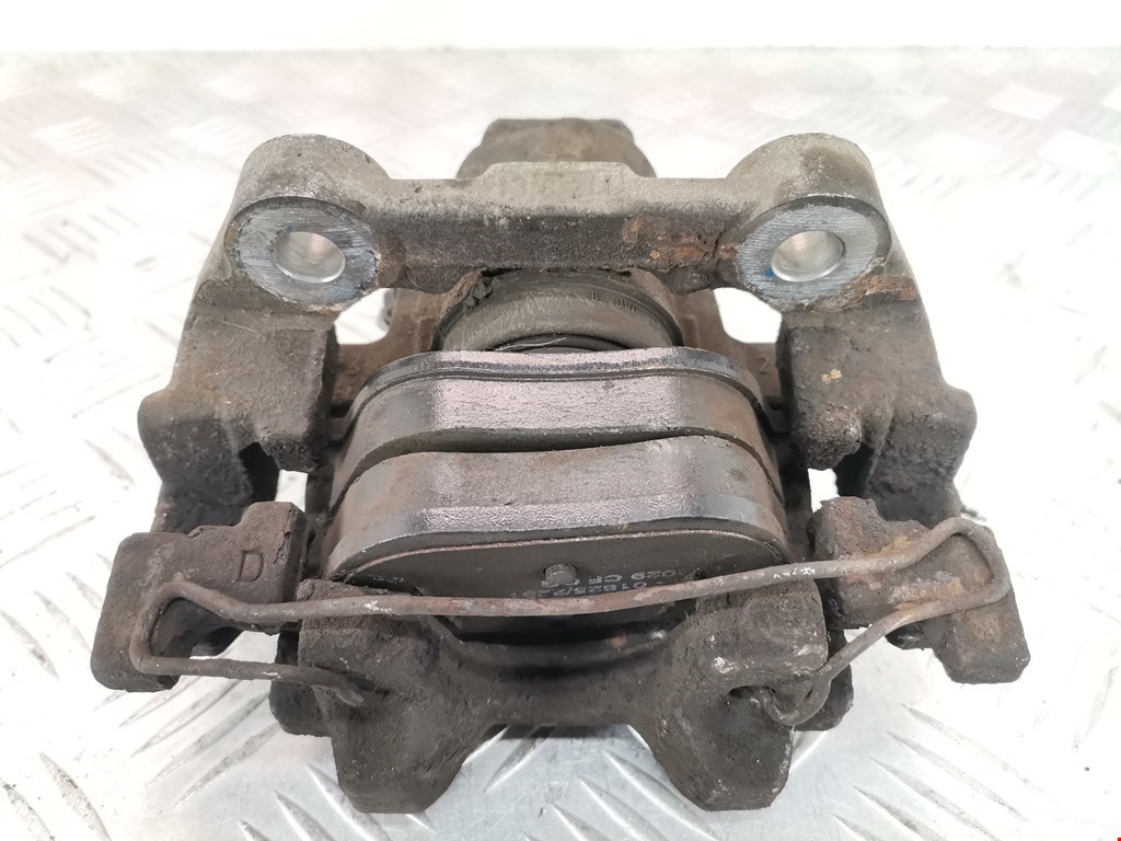 Суппорт задний правый MERCEDES-BENZ C-Class C-klasse W204 2007-2015