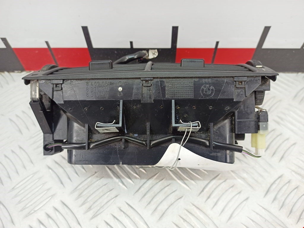 Дефлектор воздушный BMW X5 E53 1999-2006