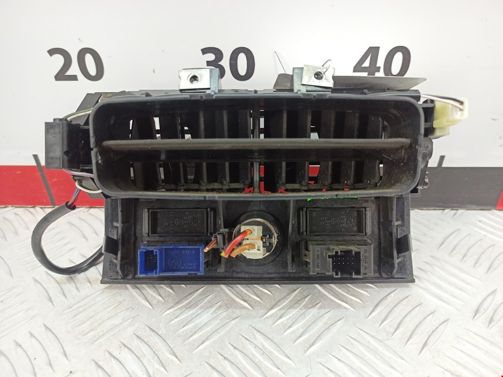 Дефлектор воздушный BMW X5 E53 1999-2006