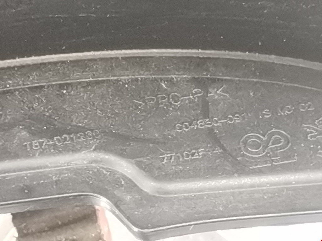 Крыло переднее правое PEUGEOT 5008 2009-2016