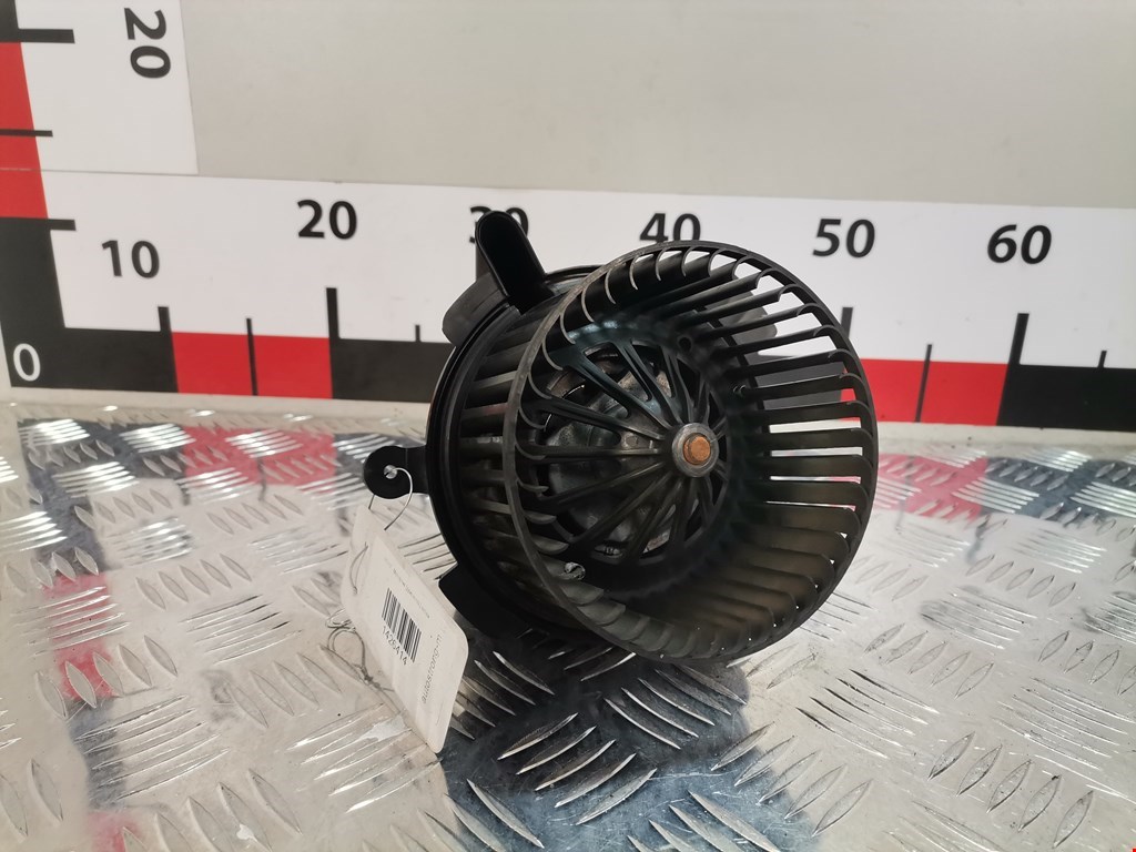 Моторчик печки (вентилятор отопителя) Peugeot 307 (2001-2008)