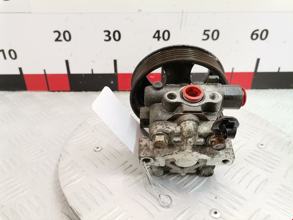 Насос гидроусилителя руля (ГУР) KIA Magentis 2006-2010