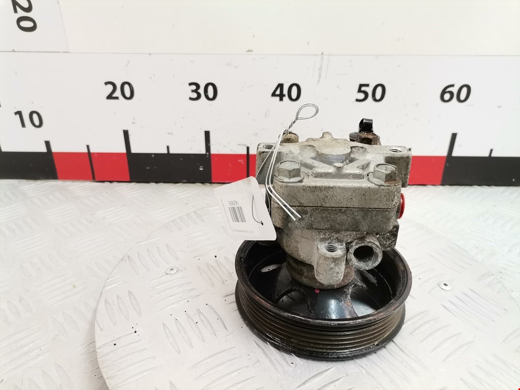 Насос гидроусилителя руля (ГУР) KIA Magentis 2006-2010