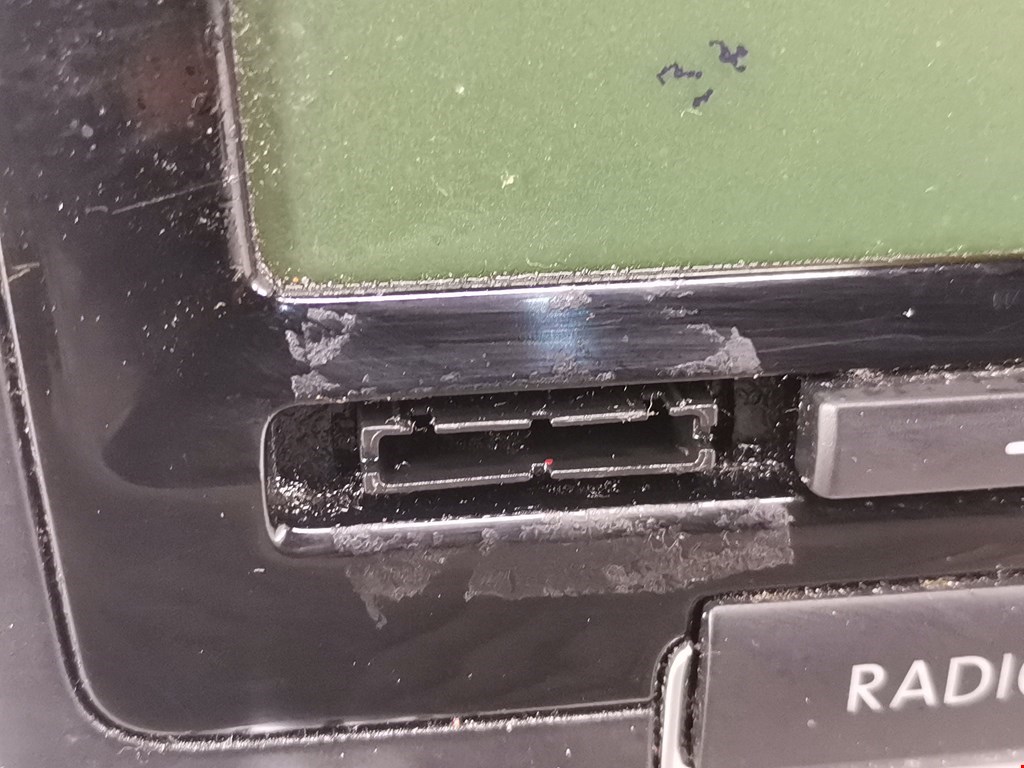 Магнитола VOLKSWAGEN Passat B6 2005-2011