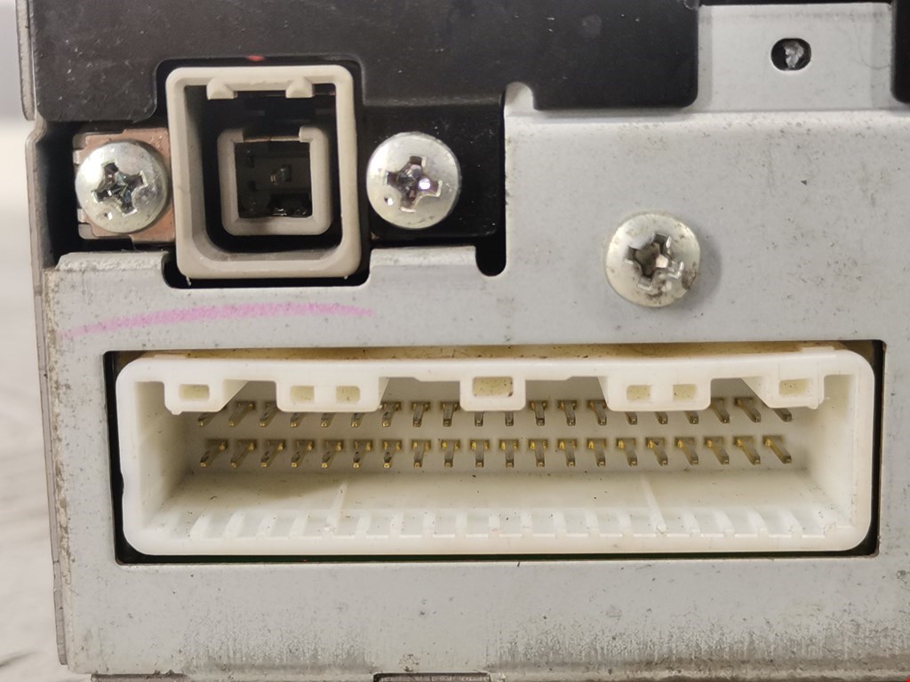 Ченджер компакт дисков NISSAN Navara III D40 2005-2015