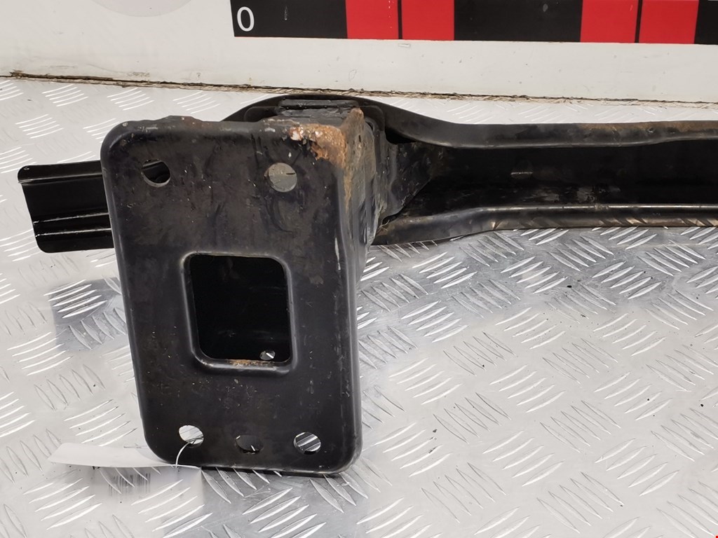 Усилитель переднего бампера (передний) BMW X5 E70 2007-2013