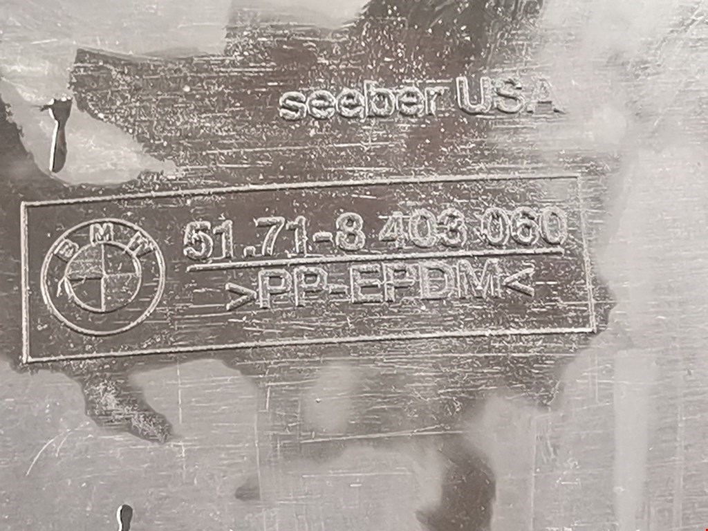 Локер (подкрылок) задний правый BMW X5 E53 1999-2006