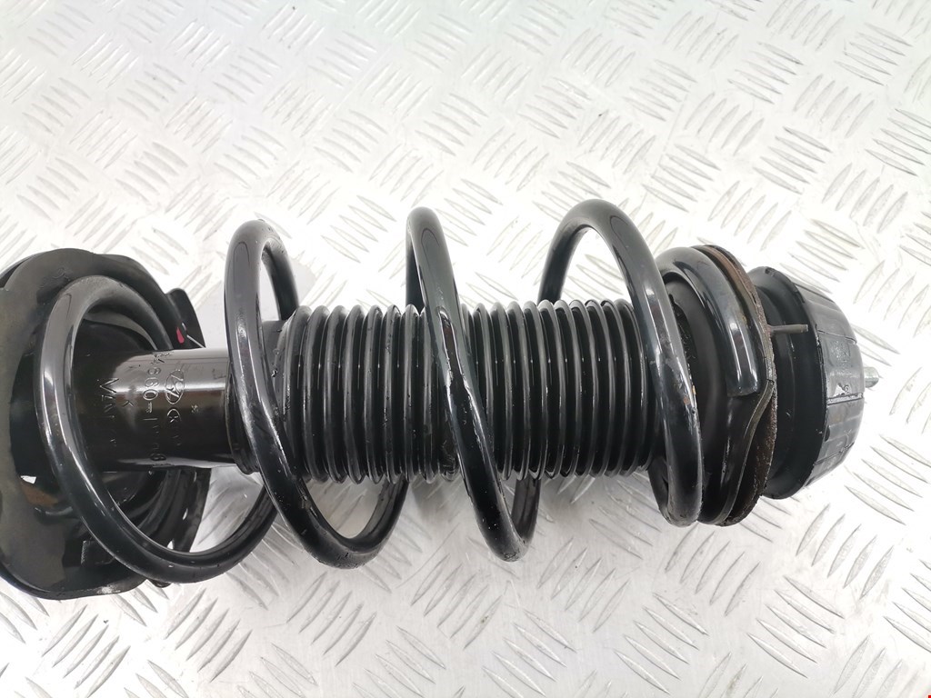 Амортизатор передний левый KIA Rio III 2011-2017