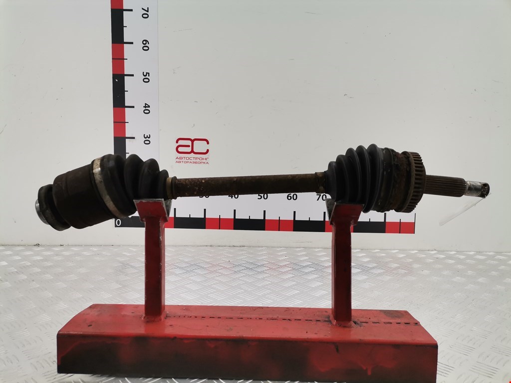 Полуось (привод, приводной вал) передняя правая KIA Sportage II 2004-2010