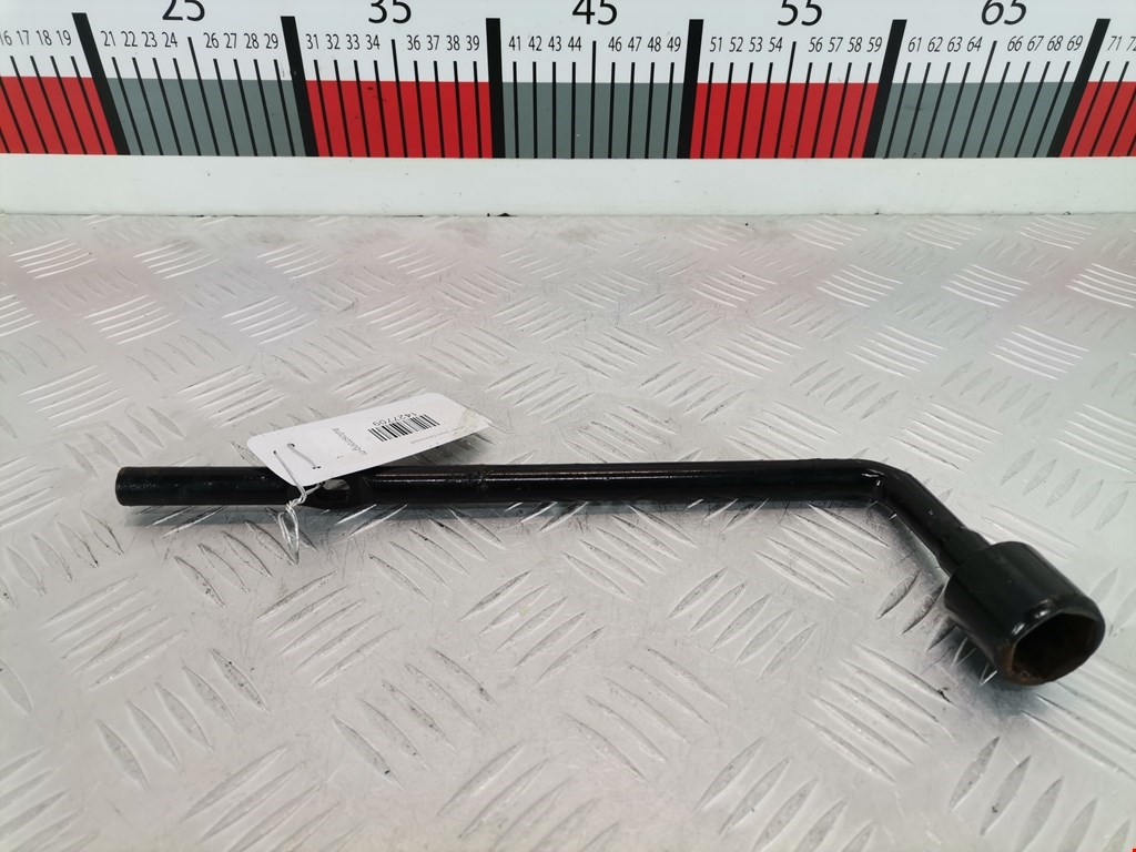 Ключ балонный KIA Magentis 2006-2010