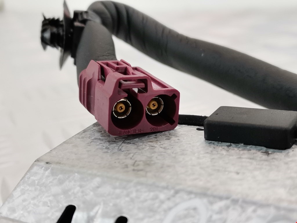 Усилитель антенны PEUGEOT 407 2004-2010