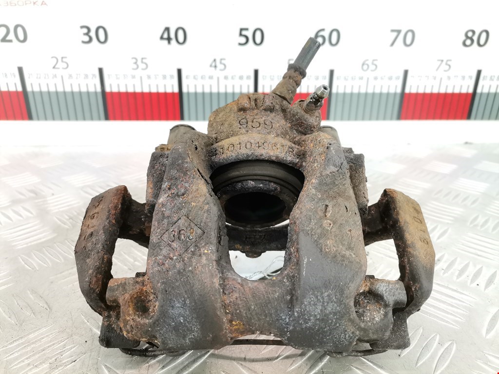 Суппорт передний правый DACIA Sandero 2013-2020