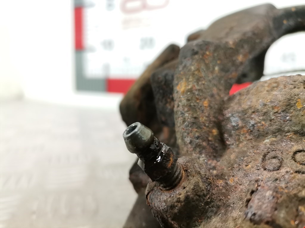 Суппорт передний правый DACIA Sandero 2013-2020