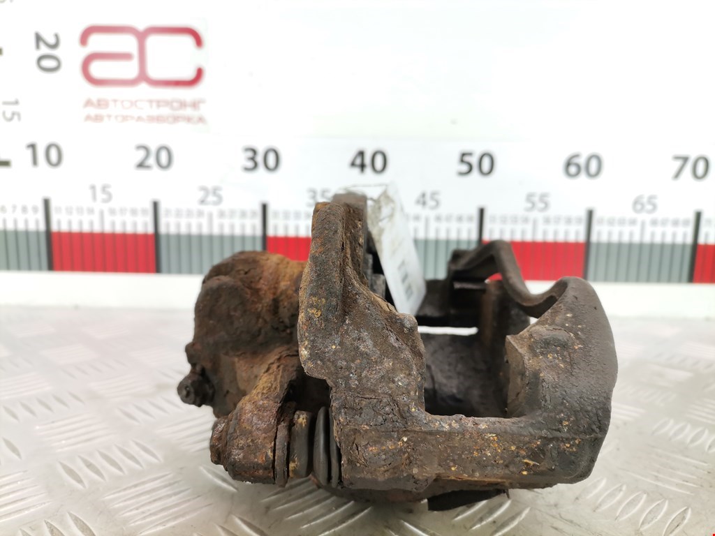 Суппорт передний правый PEUGEOT 308 2007-2015