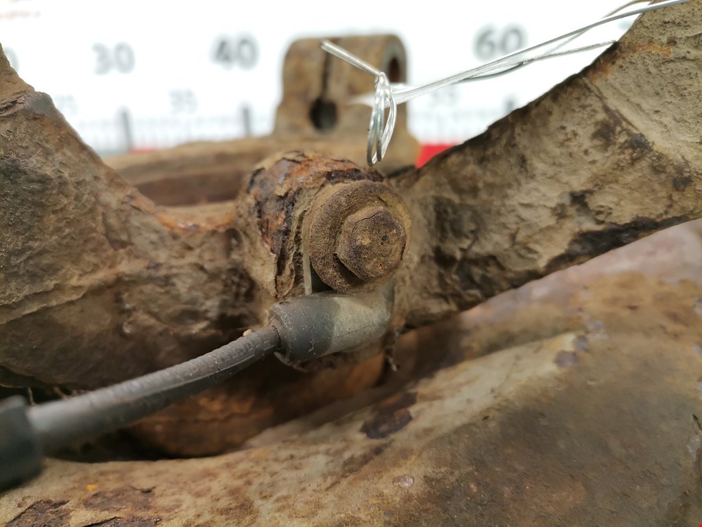 Ступица передняя левая CITROEN C-Crosser 2007-2013